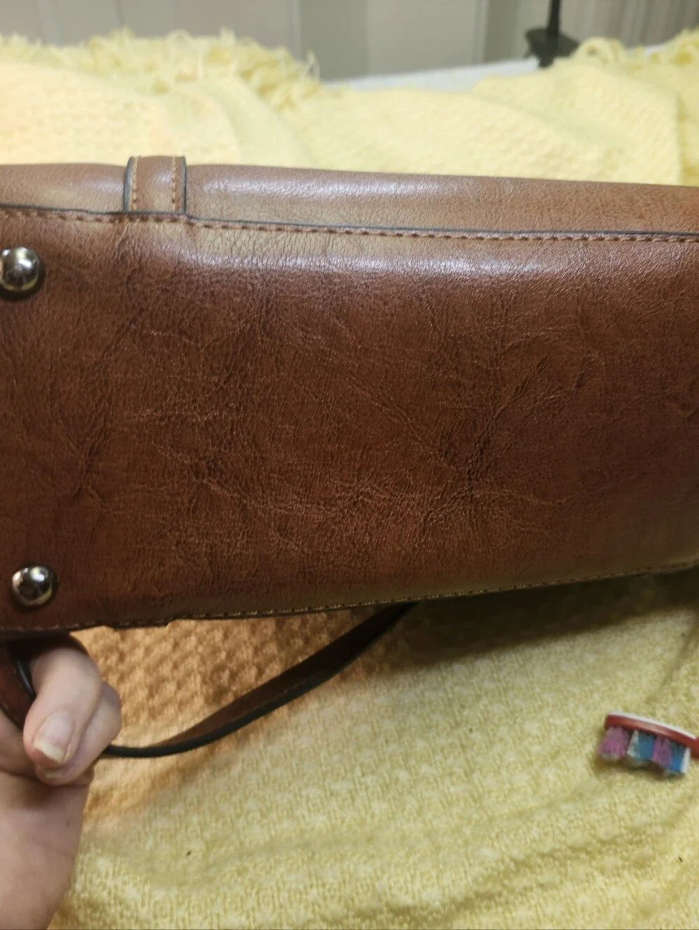 The Unbranded Brand sleek brown